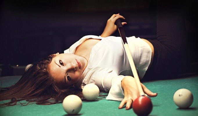 Игра в бильярд Уфа.Ultra Подарки. Игра в бильярд Уфа. Попробуйте настоящий бильярд, в бильярдном клубе. Сервис: UltraPodarki.ru 8 800 505 95 30. Игра в бильярд, игра в бильярд Уфа, русский бильярд, русский бильярд Уфа, бильярдный клуб, бильярдный клуб Уфа, бильярд Уфа, купить бильярд Уфа