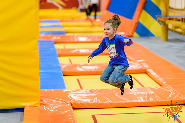  Батутный центр WOW PARK в Уфе. Сервис Ultra Подарки. Купить подарочный сертификат в батутный центр WOW PARK, попробуйте прыжки на батуте в Уфе. Сервис UltraPodarki.ru 8 (800) 555 95-30.. Батутный центр WOW PARK, батутный центр, батутный центр цены, батутный центр в Уфе,  батутный парк, батут прыгать, прыжки +на батуте, батут Уфа, батут спорт