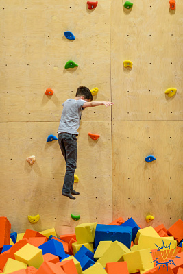  Батутный центр WOW PARK в Уфе. Сервис Ultra Подарки. Купить подарочный сертификат в батутный центр WOW PARK, попробуйте прыжки на батуте в Уфе. Сервис UltraPodarki.ru 8 (800) 555 95-30.. Батутный центр WOW PARK, батутный центр, батутный центр цены, батутный центр в Уфе,  батутный парк, батут прыгать, прыжки +на батуте, батут Уфа, батут спорт