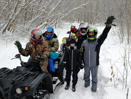 Прокат квадроциклов в Уфе. Сервис Ultra Подарки. Подарочный сертификат на прокат квадроциклов летом и зимой в Уфе. Закажите катание на квадроциклах недорого и наслаждайтесь активным отдыхом с друзьями. Выбирайте живописные маршруты для езды на квадроциклах. Сервис UltraPodarki.ru 8800-505-9530. Катание на квадроциклах, Прокат квадроциклов, езда на квадроцикле, прокат квадроциклов Уфа, катание на квадроциклах Уфа, Катание на квадроциклах зимой, Катание на квадроциклах летом, Сертификат на катание на квадроциклах 

