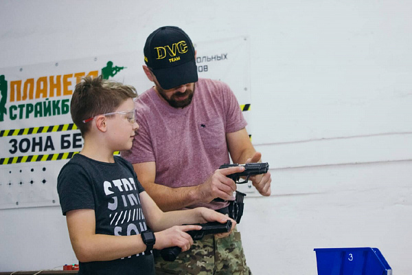 Стрельба из пневматического оружия в тире Уфы. Сервис Ultra Подарки. Пневматический тир. Купить подарочный сертификат на стрельбу из пневматического оружия в Уфе. Сервис UltraPodarki.ru 8 800 505 95 30. стрельбе из пневматического оружия Уфа, стрелковый клуб Уфа, стрельба из оружия Уфа, пневматическое оружие Уфа, пневматический тир Уфа, стрельба из пневматического оружия, пулевая стрельба, пулевая стрельба Уфа, пневматический тир в Уфе