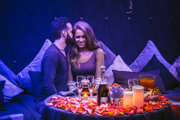 Романтическое свидание в кинотеатре в Уфе. Ultra Подарки. Купить романтическое свидание в кинотеатре в Уфе. Подарите самым близким незабываемые моменты и признайтесь в искренних чувствах. Сервис UltraPodarki.ru 8-800-505-95-30. Романтическое свидание в кинотеатре в Уфе, свидание в Уфе, свидание в кинотеатре, сертификат на свидание в кинотеатре, сертификат на свидание в Уфе, купить свидание, купить свидание Уфа, первое свидание, девушка свидание, хороший кинотеатре, романтический кинотеатре, романтический вечер, романтический ужин, романтические любимому, романтическая музыка