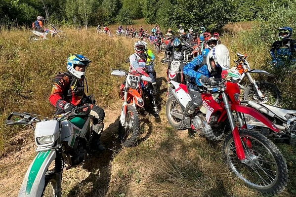 Катание на мотоцикле в Уфе. ULTRA ПОДАРКИ. Купить катание на мотоцикле в Уфе. Попробовав езду на мотоциклах, вы получите порцию адреналина и невероятные эмоции. Сервис: UltraPodarki.ru 8 800 505 95 30.. Катание на мотоцикле в Уфе, прокат мотоциклов Уфа, катание на мотоциклах, прокат мотоцикла, езда на мотоцикле Уфа, езда на мотоцикле, мотопрогулка Уфа, мотопрогулка